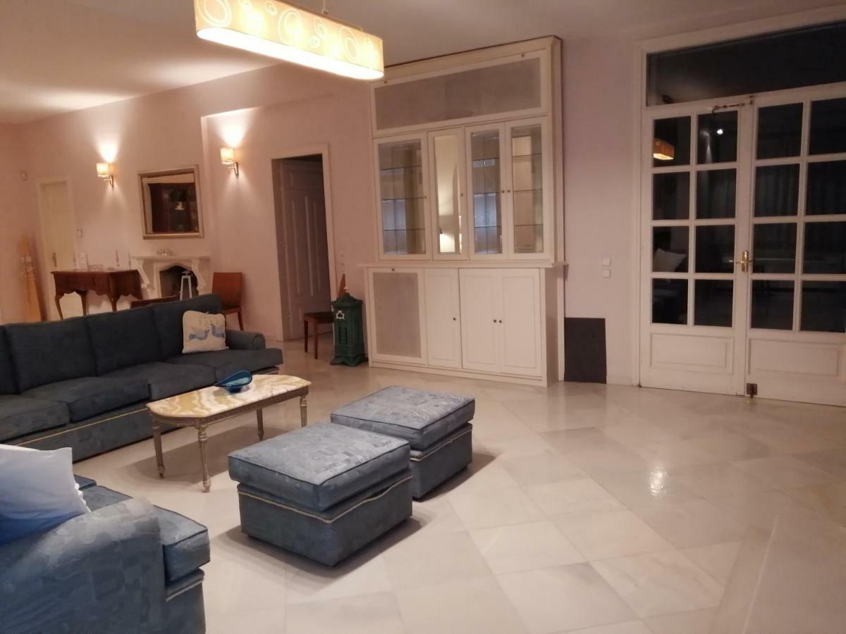 Artemis Villa Near Athens Airport Markópoulon Exterior foto